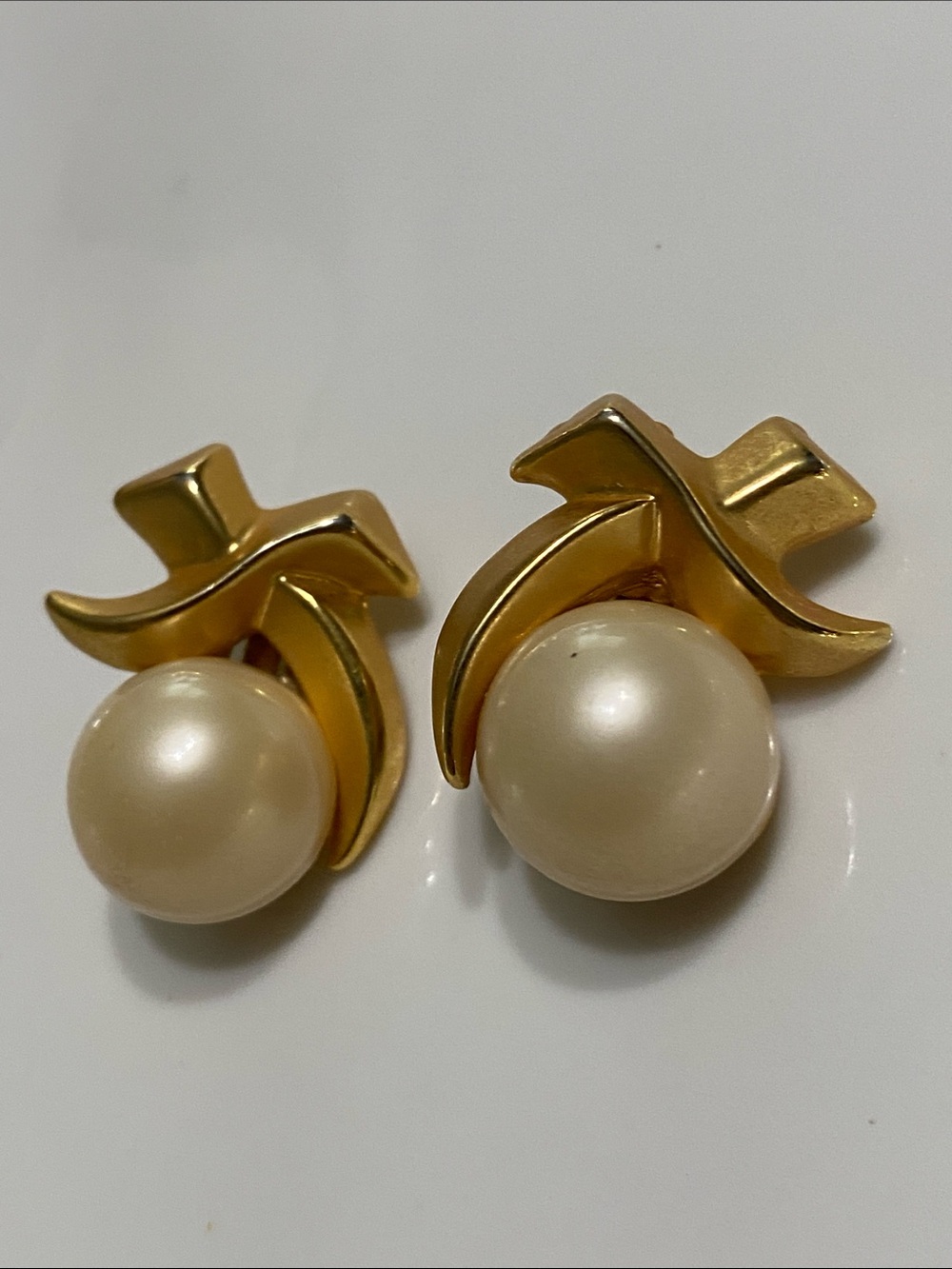 Gold-Tone Pearl Clip Earrings - Cream Pearl Accent